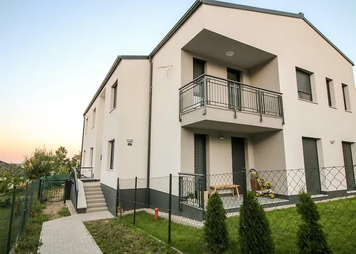 Napfeny Apartman