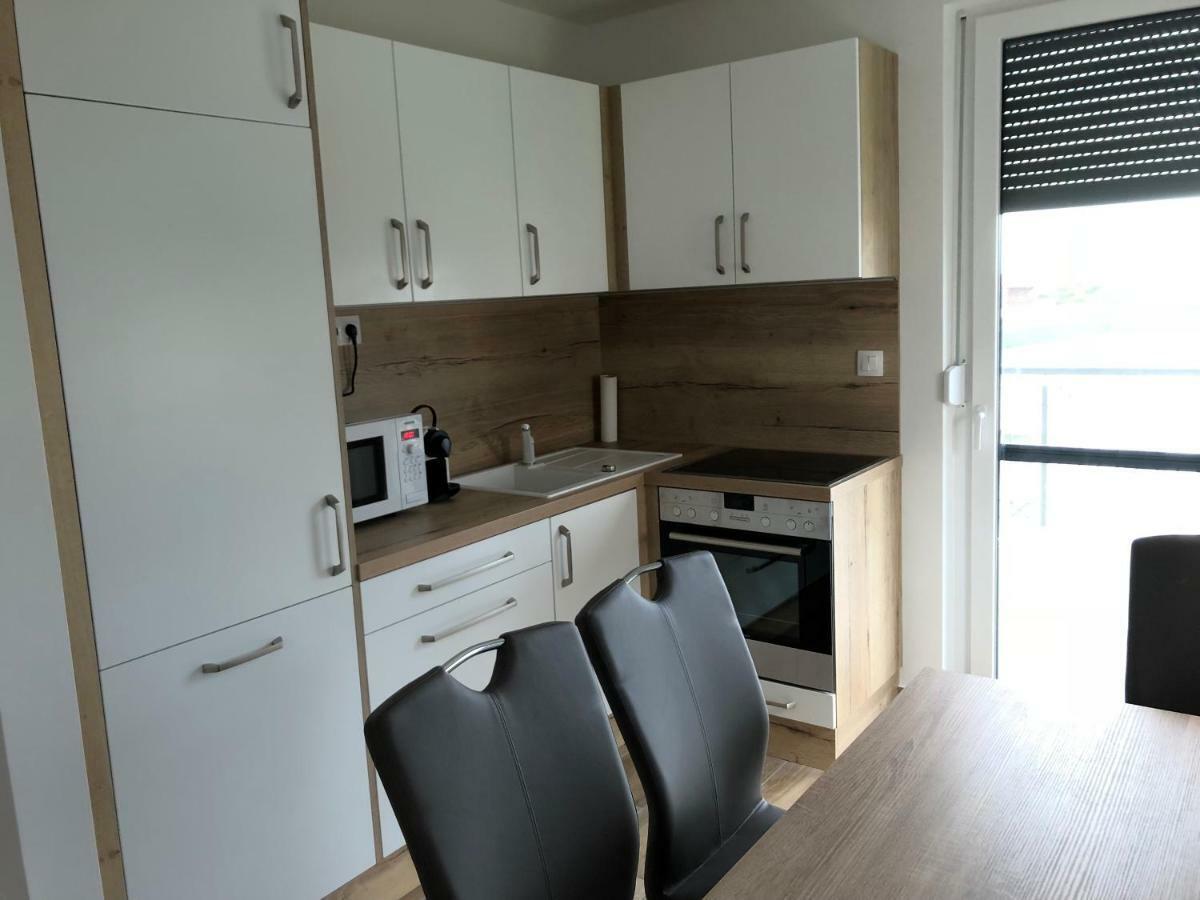 Napfeny Apartment *